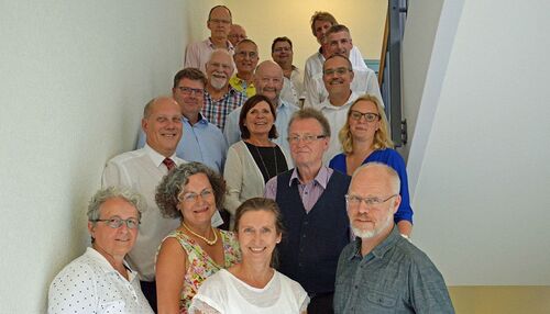 Der neue Vorstand des „Vereines Regionalentwicklung Taunus“ mit Landrat Kilian.